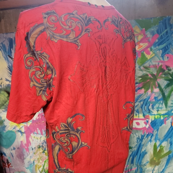 Red Shirt- Royal Testament, M - Picture 2 of 5